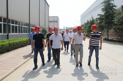 鄭州海天消防代表參觀一帆機械，共探網絡科技開發新路徑